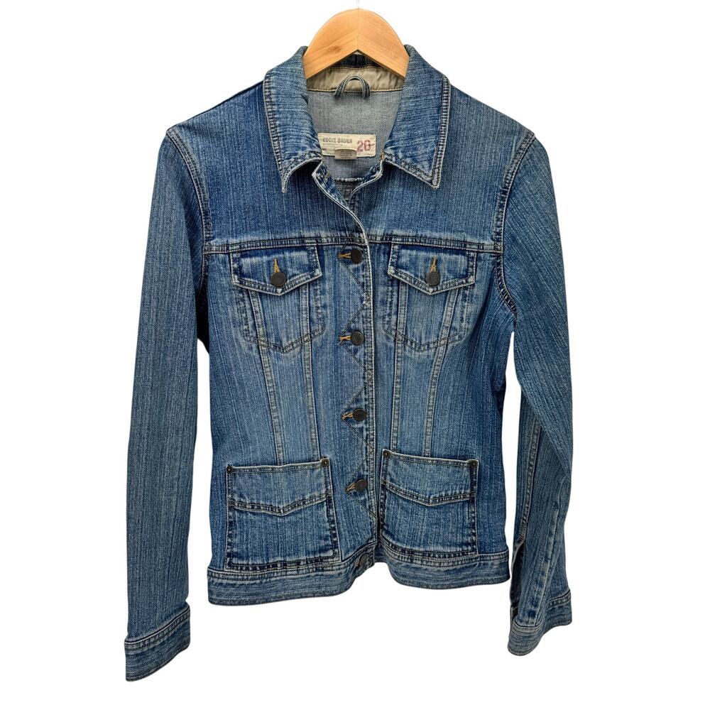 Eddie Bauer Jean Jacket Womens Medium Blue Denim Trucker Classic Vintage